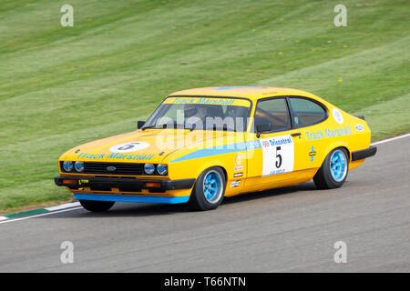 1981 Ford Capri III 3.0s mit Treiber Graham Scarborough während der Gerry Marshall Trophy Rennen in der 77. Goodwood GRRC Mitgliederversammlung, Sussex, UK. Stockfoto