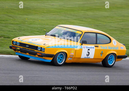 1981 Ford Capri III 3.0s mit Treiber Graham Scarborough während der Gerry Marshall Trophy Rennen in der 77. Goodwood GRRC Mitgliederversammlung, Sussex, UK. Stockfoto