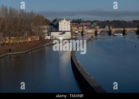 Karlsbrücke über die Moldau, Prag, Tschechische Republik Stockfoto