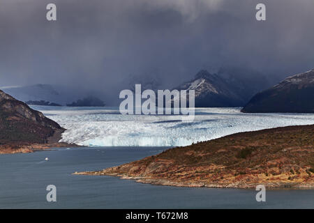 Perito Moreno Gletscher, Argentino-See, Patagonien, Argentinien Stockfoto