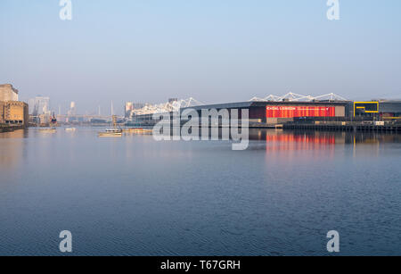 Excel Conference Centre in London Docklands bei Sonnenaufgang Stockfoto