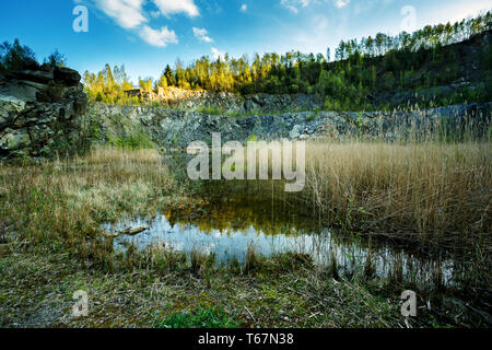 Überflutete Steinbruch Stockfoto