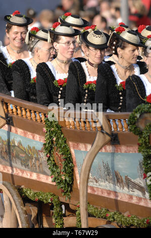 Leonhardifahrt oder Leonhardiritt, einer Prozession mit Gewandung, einer bayerischen Tradition, Süd Deutschland Stockfoto