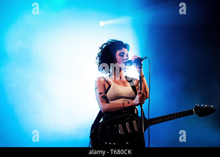 Huesca, Spanien - 19 JUL: Pale Wellen (Band) führen Sie im Konzert an FIB Festival am 19. Juli 2018 in Benicassim, Spanien. Stockfoto