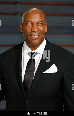 JOHN SINGLETON (6. Januar 1968 - 29. April 2019) war ein US-amerikanischer Regisseur, Drehbuchautor und Produzent am besten bekannt für die Leitung der 1991 Film "Boyz n der Haube', für die er für den Academy Award für den besten Regisseur nominiert wurde, wird der erste Afroamerikaner und die jüngste Person, die jemals für die Vergabe im Alter von 24 Jahren nominiert worden zu sein. Im Bild: Feb 22, 2015 - Beverly Hills, Kalifornien, USA - JOHN SINGLETON in der Vanity Fair Oscar Partei. (Bild: © Roger Harvey/Kugel Fotos/ZUMA Draht) Stockfoto