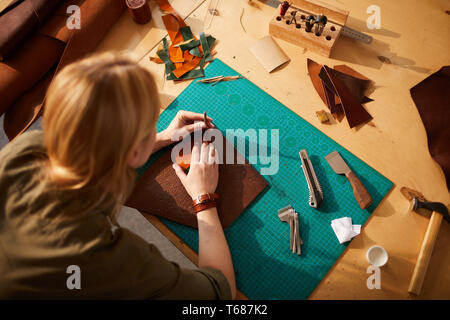 Weibliche Handwerker Hohe Betrachtungswinkel Stockfoto