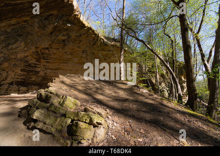 Rat Überstand in verhungert Rock State Park an einem schönen Frühlingsmorgen. Stockfoto