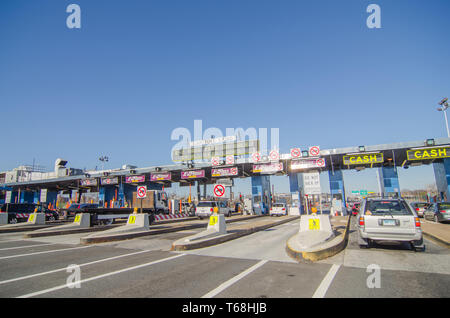 Verkehr auf eine typische deutsche Autobahn, Deutschland Stockfoto