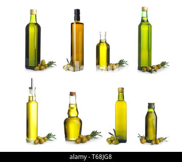 Verschiedene Flaschen mit Olivenöl auf weißem Hintergrund Stockfoto