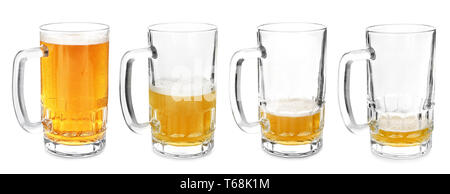 Tassen mit verschiedenen Mengen von Bier auf weißem Hintergrund Stockfoto