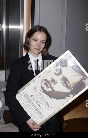 Paris, Frankreich. 29 Apr, 2019. Schauspielerin Diane Rouxel gewinnt der 37 Romy Schneider Award, im Hotel Lancaster am 29. April 2019 in Paris, Frankreich. Stockfoto