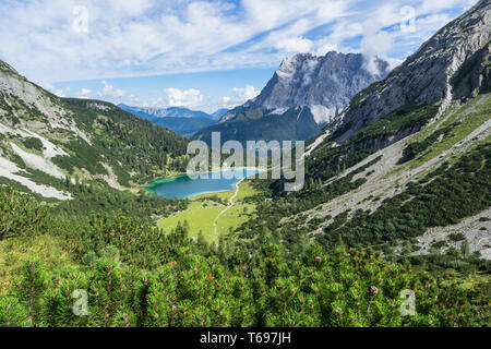 Seeben See mit Mt. Zugspitze Stockfoto