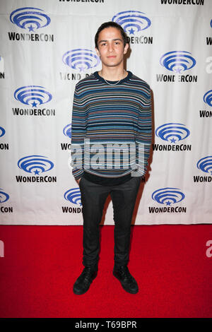 WonderCon 2019 -' in den Badlands'-Fotoshooting mit: Aramis Knight Wo: Anaheim, Kalifornien, USA, wenn: 29 Mar 2019 Credit: Tony Forte/WANN Stockfoto