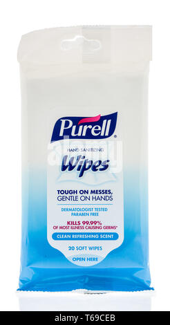 Winneconne, WI - 26. April 2019: ein Paket von Purell Hand bereinigen Feuchttücher auf einem isolierten Hintergrund Stockfoto