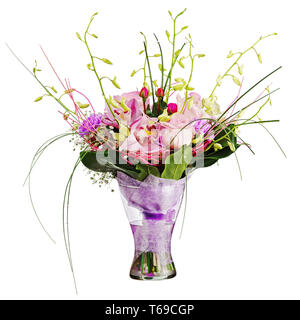 Bunter Blumenstrauß in Glas Vase auf weißem Hintergrund. Stockfoto