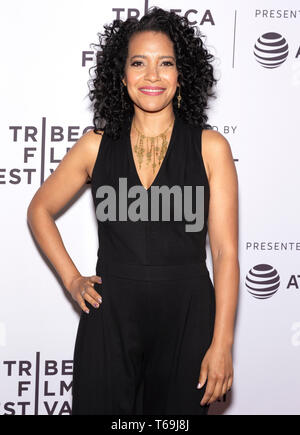 New York, NY - 28. April 2019: Luna Lauren Velez besucht die Premiere der "Swallow" während der 2019 Tribeca Film Festival in der SVA Theater Stockfoto