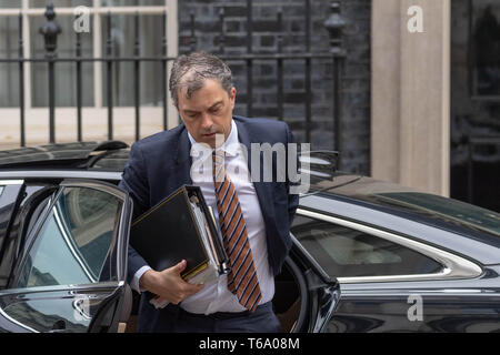 30 wLondon thApril 2019, Julian Smith Chief Whip kommt an einer Kabinettssitzung am 10 Downing Street, London Quelle: Ian Davidson/Alamy leben Nachrichten Stockfoto