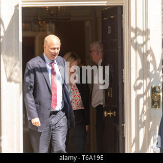 London, 30. April 2019, Chris Grayling MP, PC, Verkehrsminister Blätter einer Kabinettssitzung am 10 Downing Street, London Credit Ian Davidson/Alamy leben Nachrichten Stockfoto