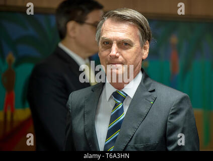 Brasilia, Brasilien. 30 Apr, 2019. Jair Bolsonaro, Präsident von Brasilien, kommt zu einem Treffen mit Außenminister Maas. Maas ist der erste Deutsche Regierung Mitglied Brasilien zu besuchen nach der Wahl von Rechtspopulistischen Jair Bolsonaro als Präsident. Credit: Fabian Sommer/dpa/Alamy leben Nachrichten Stockfoto