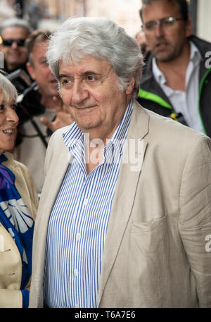 London, Großbritannien. 30 Apr, 2019. Tom Conti nimmt an den 'Mann von La Mancha' Eröffnung Nacht im London Coliseum am 30. April 2019 in London, Vereinigtes Königreich. Credit: Gary Mitchell, GMP-Media/Alamy leben Nachrichten Stockfoto