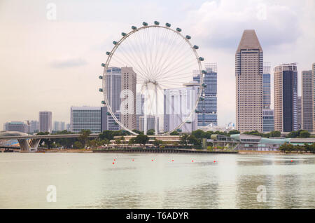 Die Innenstadt von Singapur von der Marina Bay gesehen Stockfoto