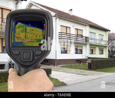Keller Wärme undicht Stockfoto