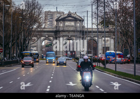 Puerta de Alcala - Alcala Tor in Madrid, Spanien Stockfoto