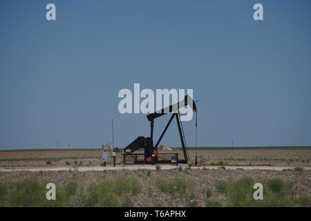 Schwarze Pumpe in Midland County, West Texas. Stockfoto