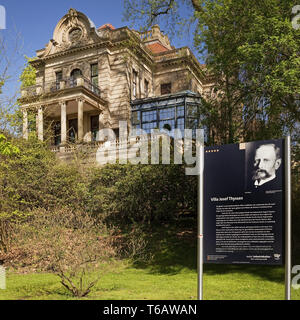 Thyssen Park mit Villa Josef Thyssen, Mülheim an der Ruhr, Nordrhein-Westfalen, Deutschland Stockfoto