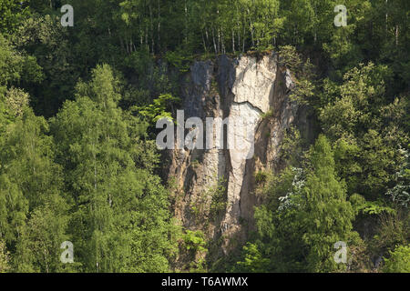 Rock Formation des ehemaligen Kalksteinbruch Bochumer Bruch, Wülfrath, Bergisches Land, Deutschland Stockfoto