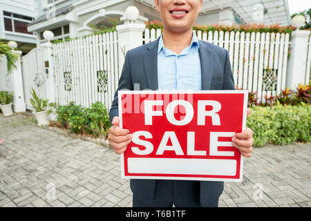 Immobilienmakler Verkauf das neue Haus Stockfoto