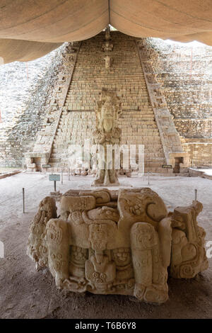 Copan Honduras Mittelamerika - alten Maya archäologische Stätte; Stein, Stela M und dem hieroglyphischen Treppenhaus, Copan Honduras Lateinamerika Stockfoto