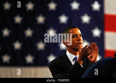 Der Iowa Caucus, der erste Schritt auf dem Weg zum Weißen Haus für die Präsidentschaftskandidaten Kandidaten. Barack Obama an der Sieg. Stockfoto