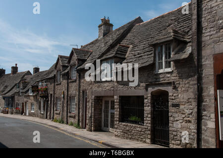 Typische Häuser aus Stein in Dorset. England Stockfoto