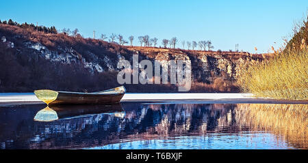 Fischerboot auf See Stockfoto