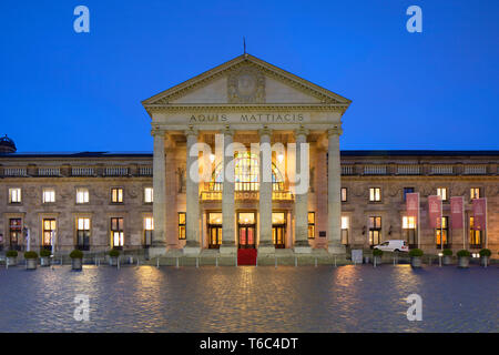 Kurhaus in der Morgendämmerung, Wiesbaden, Hessen, Deutschland Stockfoto