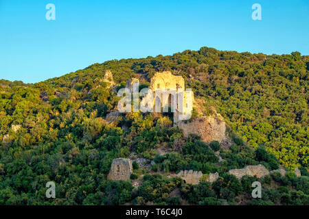 Israel, North District, Oberen Galiläa. Montfort Castle, eine ruinierte Kreuzritter Festung innerhalb der Nahali Kziv Nature Reserve. Stockfoto