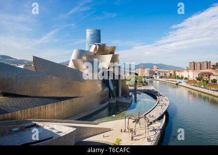 Kunst als Denkmal in Bilbao und das Guggenheim Museum Stockfoto
