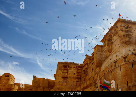 Jaisalmer - Stadt in der Mitte der große indische Wüste. Burg und Residenz des Maharadschas des 12. Jahrhunderts Stockfoto