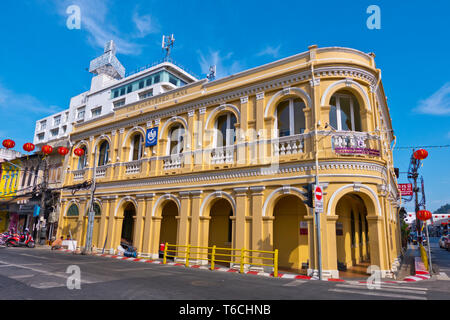 Der Chartered Bank, in der chinesisch-portugiesischen Stil, Häuser Peranakannitat Museum, Altstadt, Phuket Town, Thailand Stockfoto