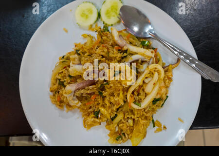Gebratener Reis mit Meeresfrüchten, Phuket Town, Thailand Stockfoto