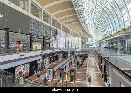 Die Geschï¿½te an der Marina Bay Sands Shopping Mall, Singapore City, Singapur Stockfoto