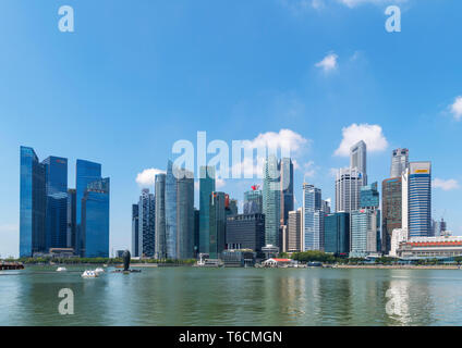 Skyline von Singapur. Das zentrale Geschäftsviertel (CBD) von Marina Bay, Singapore City, Singapur Stockfoto