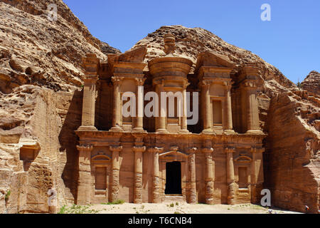 Blick auf die berühmten Kloster in Petra, Jordanien. Stockfoto