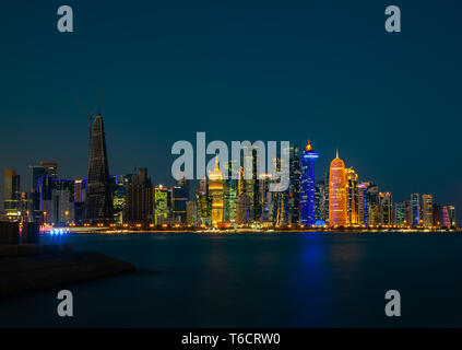 Doha City Centre bei Sonnenuntergang, Katar Stockfoto
