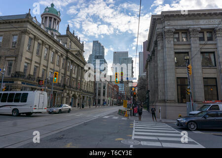 Der Schnittpunkt der König & Jarvis st gehört zu der Altstadt - das erste Viertel von Toronto. Es gibt viele historische Gebäude, die man gesehen haben muss! Stockfoto