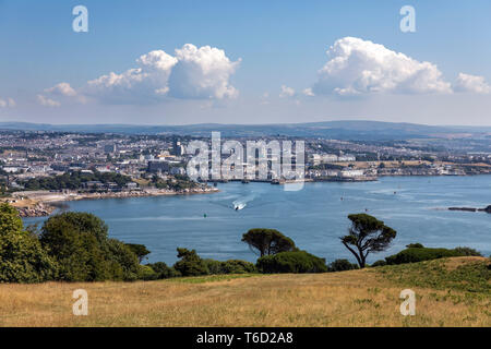 Plymouth; von Mount Edgcumbe Country Park, Großbritannien Stockfoto