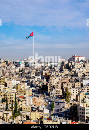 Stadtbild mit Raghadan Fahnenmast von Citadel Hill, Amman, Amman Governorate, Jordanien gesehen Stockfoto