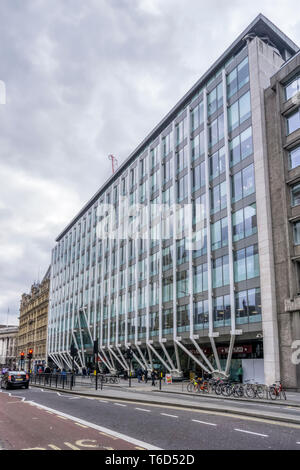 Flotte Ort Haus auf Holborn Viadukt über dem Eingang Nord City Thameslink Station. Von Skidmore Owings & Merrill entworfen und im Jahr 2000 abgeschlossen. Stockfoto