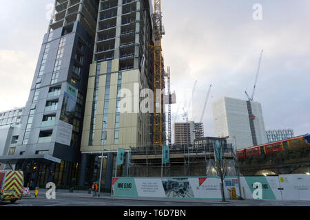 Nine Elms Point SW 8 im Bau auf Wandsworth Road im Süden Londons. 22/11/2017 Stockfoto